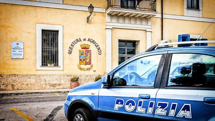 Coronavirus, paura del contagio, due padri separati chiedono l'intervento della Polizia