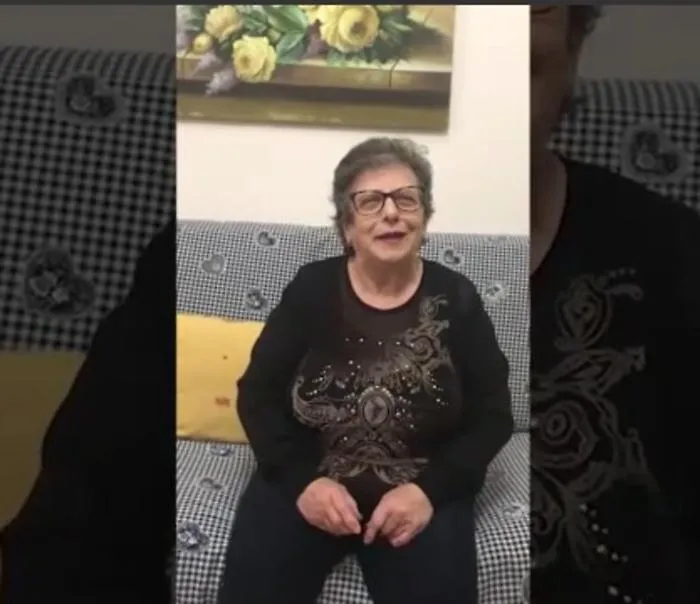 &laquo;Buon compleanno, signora Annamaria&raquo; da un manipolo di adorabili sconosciuti