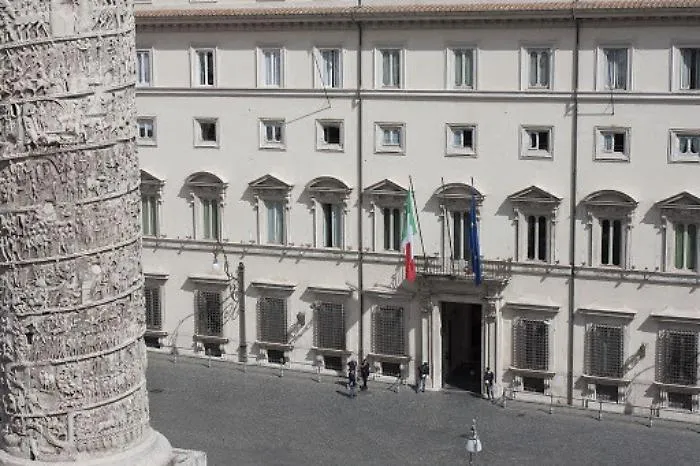 Coronavirus, Fase 2: pizzerie, ristoranti e congiunti, ecco le faq del Governo