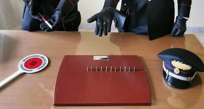 Mazzarino, in campagna con penna pistola:
i Carabinieri arrestano un pastore di Niscemi
