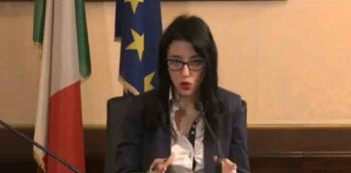 Esami di Maturit&agrave;, Azzolina: &laquo;Saranno in presenza, momento importante&raquo;