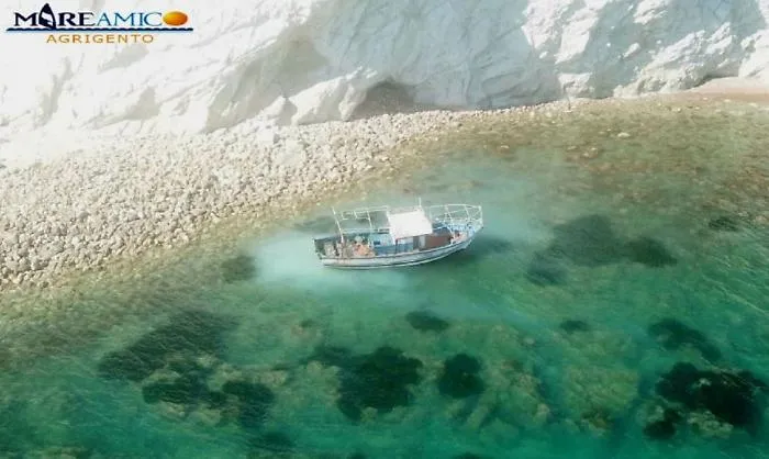Mareamico: &laquo;Sbarco fantasma, drone ha scovato peschereccio incagliato&raquo;