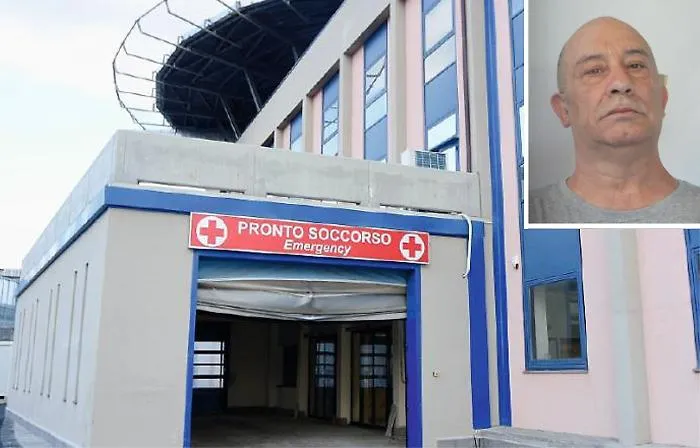 Catania, pregiudicato s'infuria per attesa al pronto soccorso: arrestato