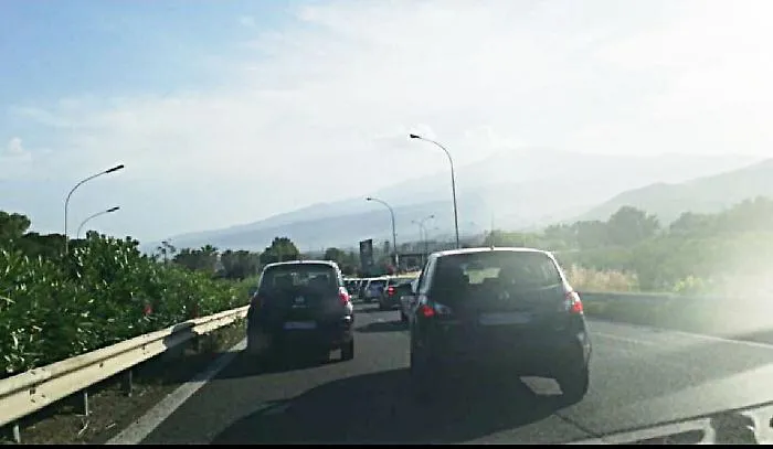 Grand Tour in Sicilia, quando il sistema stradale brucia giorni di ferie e vacanze