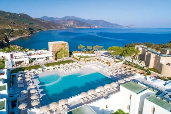 Sicilia, non solo turismo autoctono: Cefal&ugrave; si aspetta un'estate europea