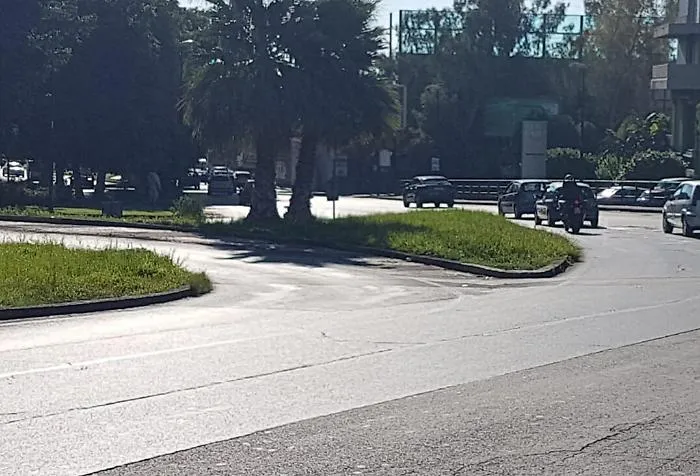 Catania: "torna indietro" senza segnaletica alla circonvallazione