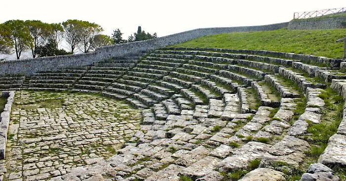 Beni culturali, Akrai entra in denominazione Parco Archeologico di Siracusa