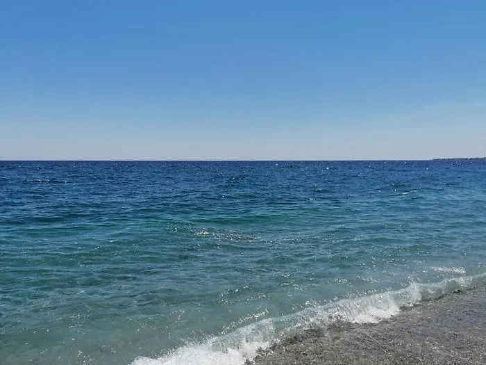 L'ira del sindaco di Mascali: &laquo;Le Procure facciano luce sull'inquinamento marino&raquo;