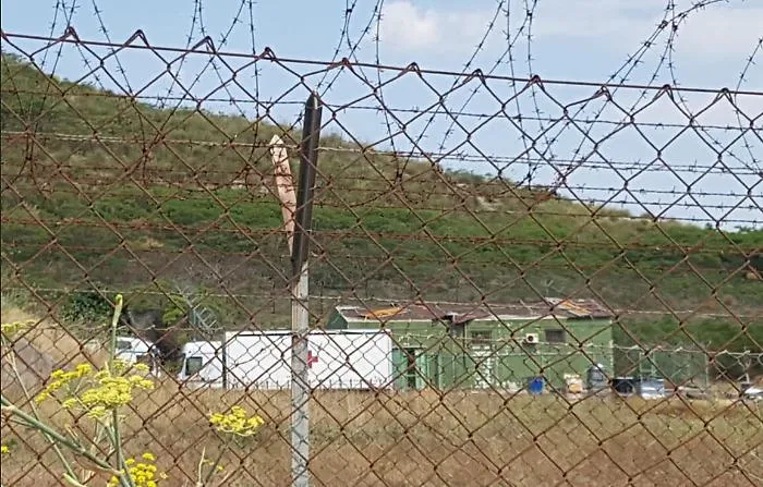 L'ex deposito dell'aeronautica nelle campagne di Vizzini Scalo