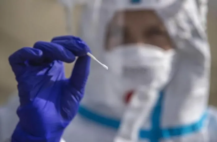In Italia si &egrave; rotto l'&laquo;argine&raquo; del 3% tra positivi e tamponi, occorre aumentare il numero dei test