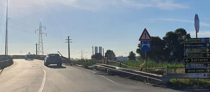 Catania: guardrail abbattuto da mesi alla zona industriale