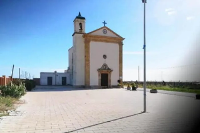 Marsala: fece installare fari su chiesa, appena rieletto e gi&agrave; indagato