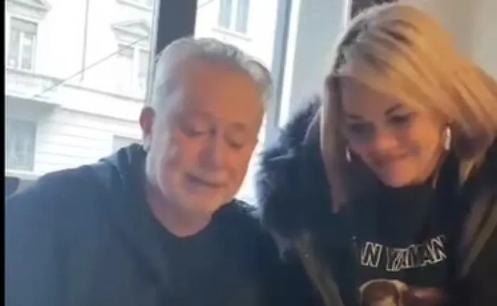 L'inarrestabile ascesa di Angela da Mondello: ora firma pure un contratto con Lele Mora