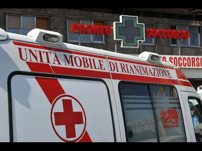 Palermo, bimbo ingerisce copri spazzolino, salvato dal 118