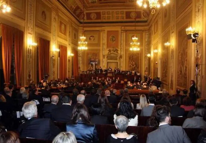 Ricchi e &ldquo;poveri&rdquo;: ecco quanto guadagno i deputati dell'Ars