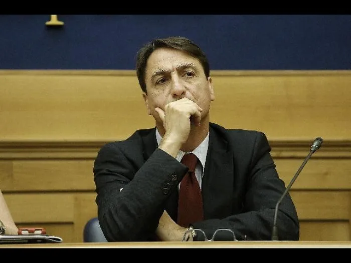 Claudio Fava: &laquo;Se attentato ad Antoci era farsa, &egrave; un reato&raquo;