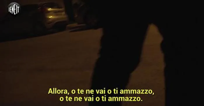 Calci e pugni a troupe "Iene" per servizio su morte di Aldo Naro