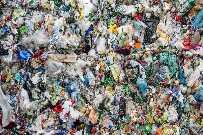 Ars approva disegno di legge "plastic free"