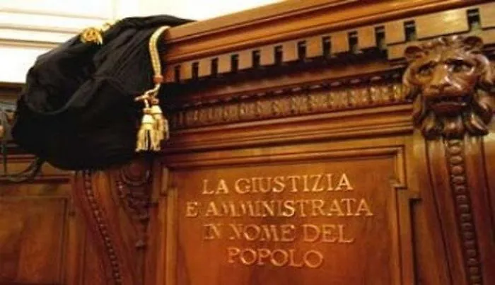 Padre siciliano "dimentica" figlia per 40 anni: ora deve risarcirla