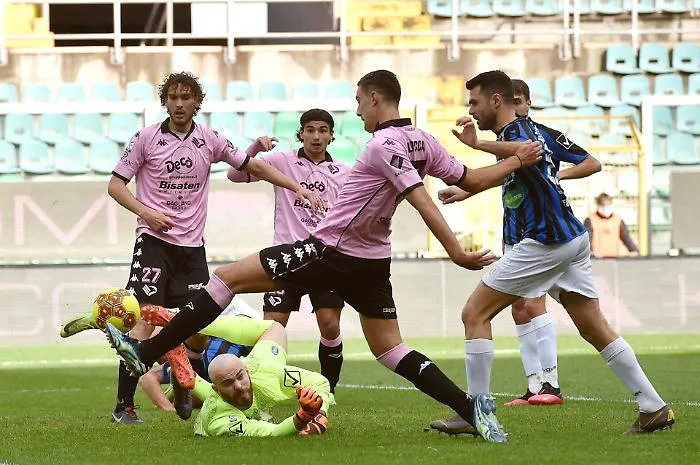 Foto da Twitter (Palermo F.C. - @PalermoCalcio)