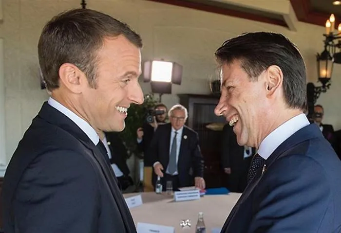 Migranti, Conte domani da Macron: sul tavolo il nodo Libia e il fronte Ue