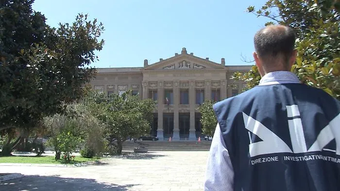 Messina, comitato d'affari tra politici e imprenditori: retata della Dia