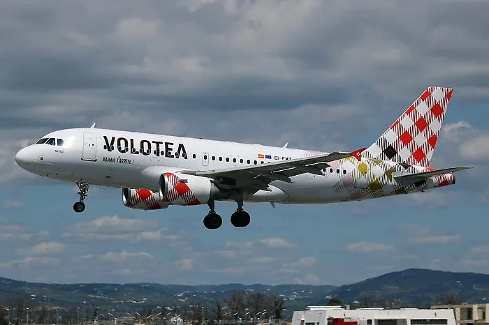 Aerei, il volo Bari-Catania dirottato su Palermo per un problema tecnico