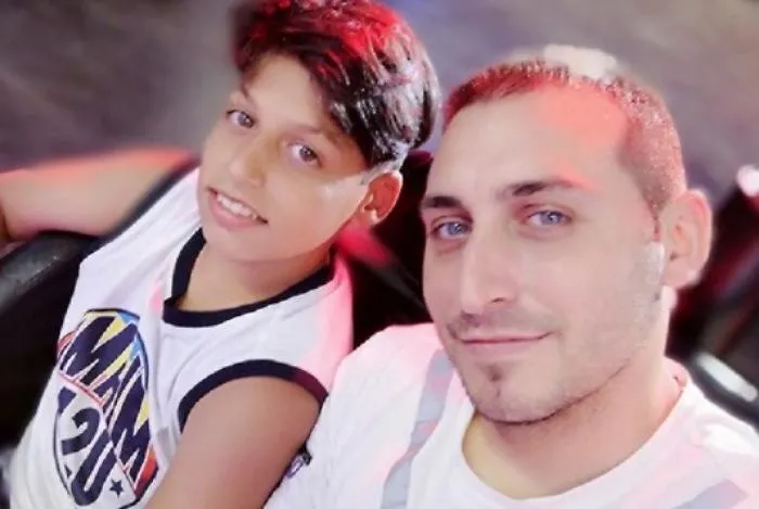 Alcamo, posta un video in diretta su Facebookma l'auto sbanda e finisce contro il guard railMuore un 14enne, ferito il fratellino, padre in coma