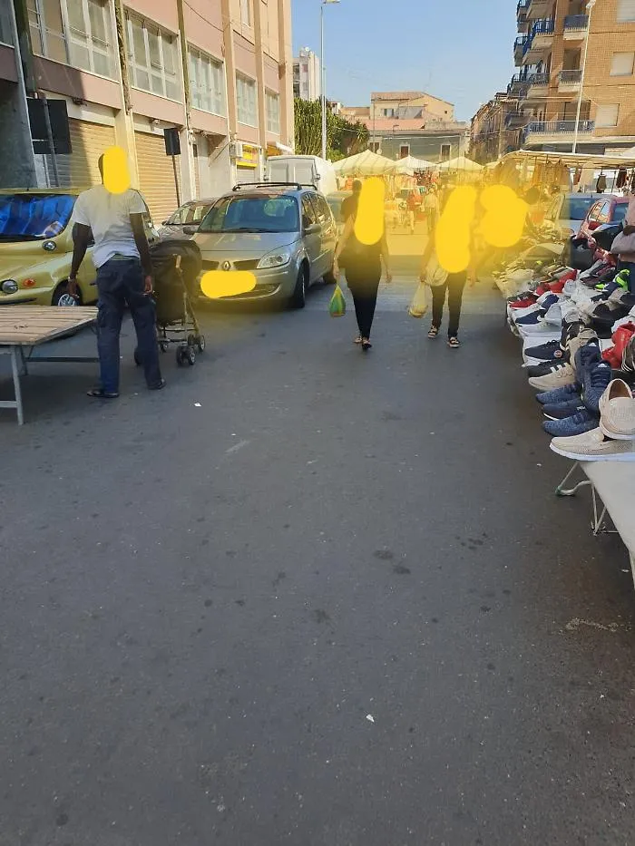 Catania: via Luigi Rizzo impossibile uscire dal parcheggio