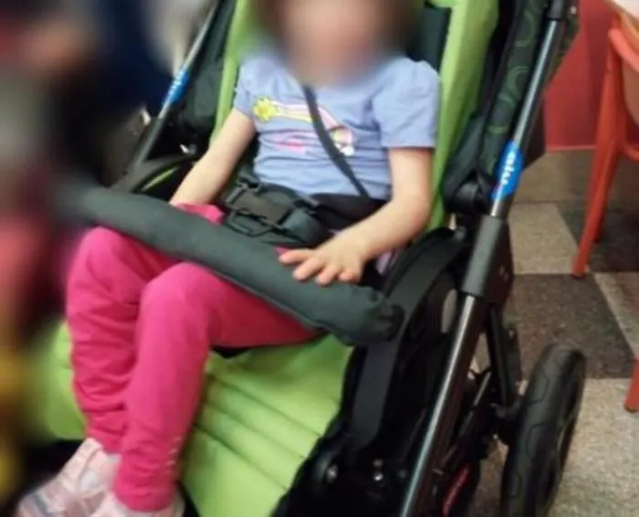 Palermo, rubano passeggino a bimba disabile: mamma lancia un appello