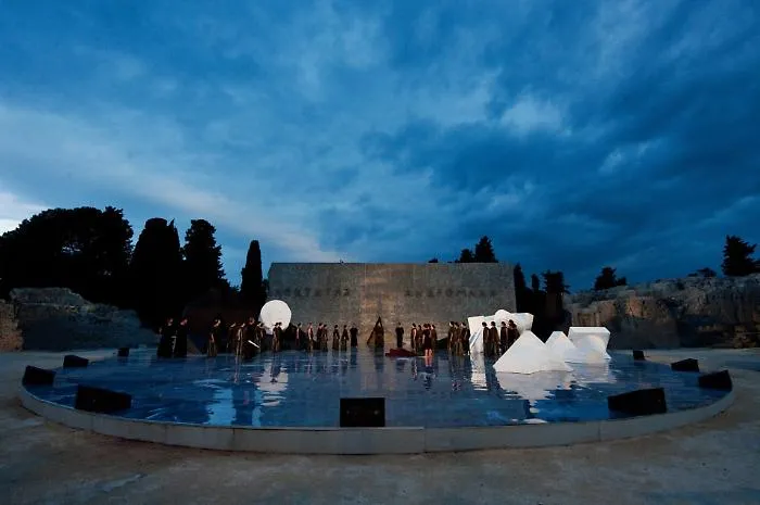  Inda 2020 per voci sole al teatro greco di Siracusa