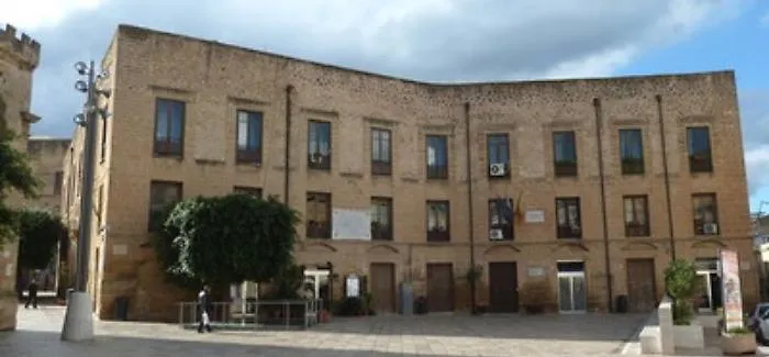 Castelvetrano, dipendente comunale sospeso presenzia a gara d'appalto