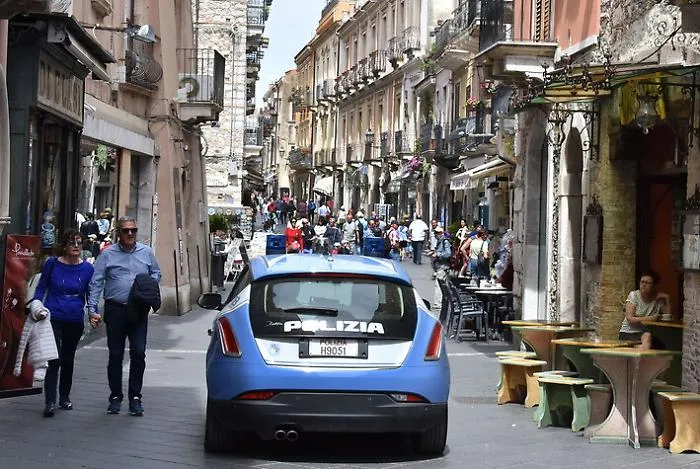 Sicurezza, Confcommercio si schiera: &laquo;Da sindaci posizioni demagogiche&raquo;