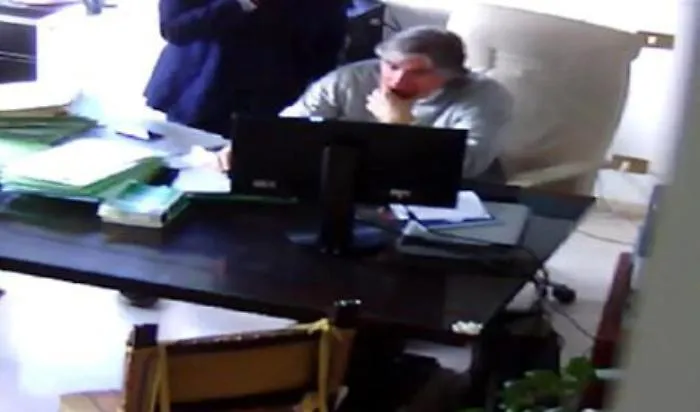Corruzione, giudice Longo si difende: &laquo;Complotto dei colleghi per danneggiarmi&raquo;
