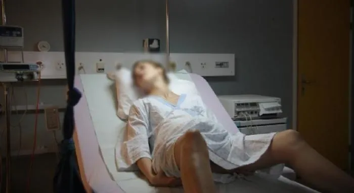 "E' una manovra pre-parto" e cos&igrave; palpeggiava partorienti: ostetrico sospeso
