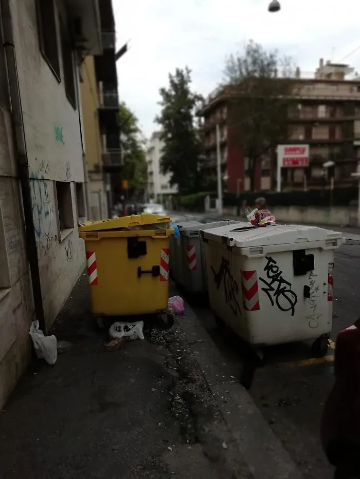 Catania, Via Muscatello: la foto si commenta da sola...
