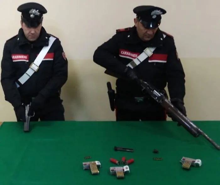 Gela, due arresti per le armi clandestine