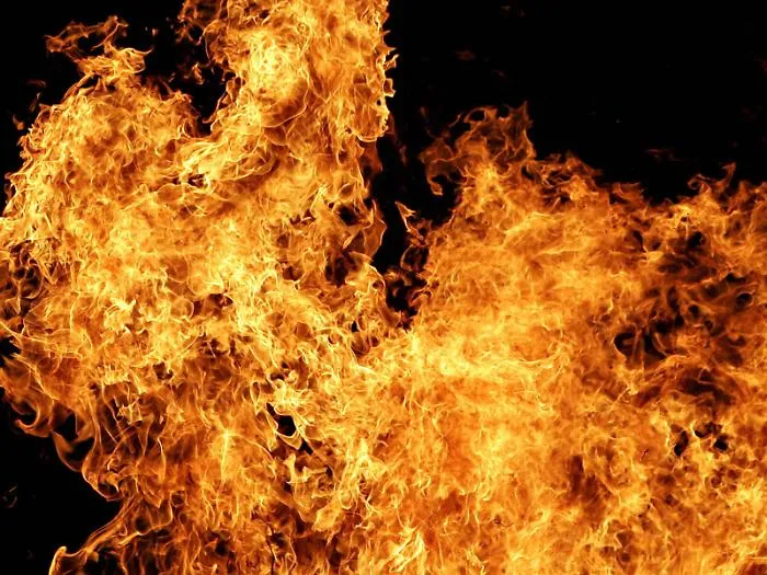 Siracusa, 50enne muore tra le fiamme nella casa-garage