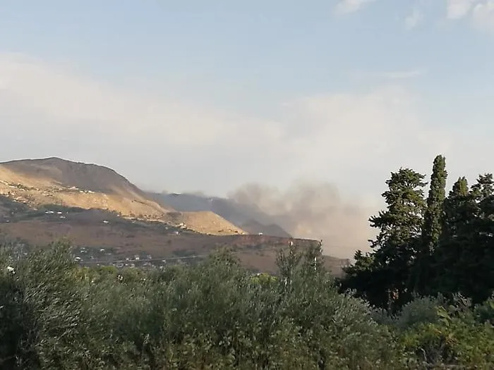 Incendi nel Trapanese minacciano la riserva dello Zingaro