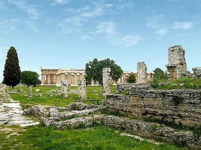Incendi, nel Palermitano fiamme lambiscono Parco archeologico Himera