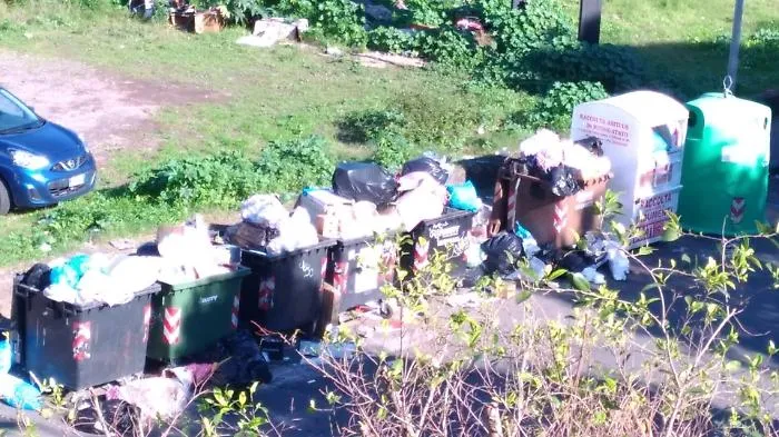 Guasto in discarica a Lentini: a Catania crescono cumuli di rifiuti