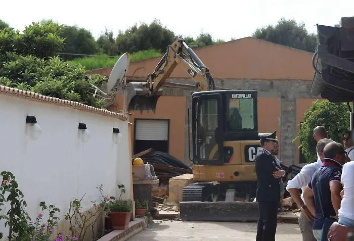 Palermo, Procura generale &ldquo;convoca&rdquo; i sindaci: &laquo;Dare seguito alle sentenze di demolizione&raquo;
