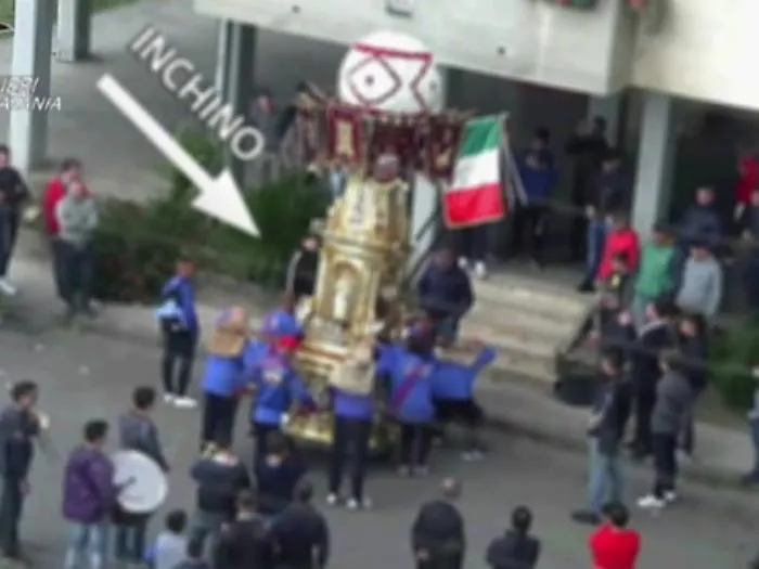 Patern&ograve;, il boss al figlio dopo l&rsquo;&ldquo;inchino&rdquo;: &laquo;Zitto e basta buffonate&raquo;