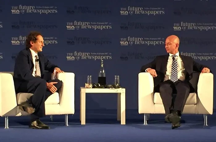 John Elkann e Jeff Bezos (foto G.Romeo)