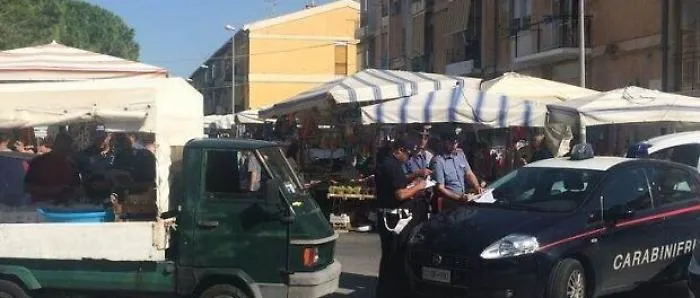 Siracusa, trentesettemila euro di multe agli ambulanti di Ortigia