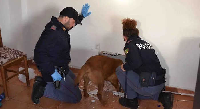 Vittoria, c'era droga in un casolare:scattano le manette per 3 uomini