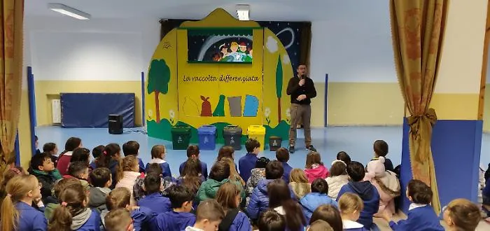 A lezione di riciclo e di raccolta  differenziata