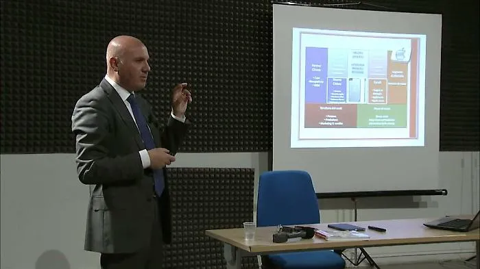 Sicilia in vendita, l'economista Faraci: &laquo;Fare cassa non &egrave; la soluzione&raquo;