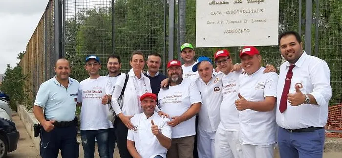 I pizzaioli agrigentini solidali con i detenuti del "Petrusa"