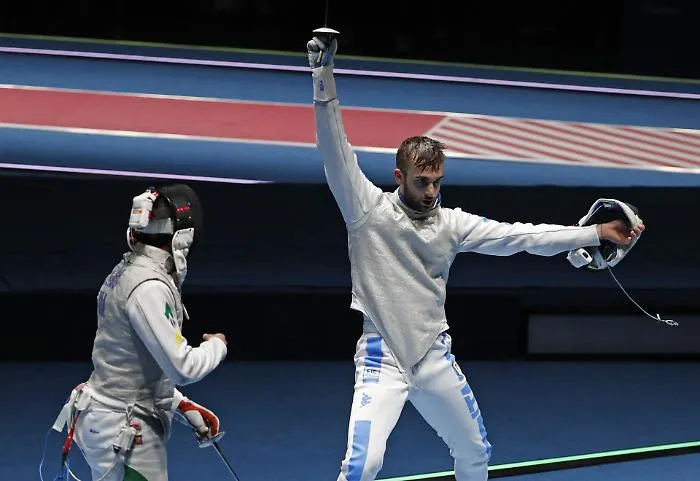 Olimpiadi,  l'acese Daniele Garozzomedaglia d'oro nel fioretto individuale